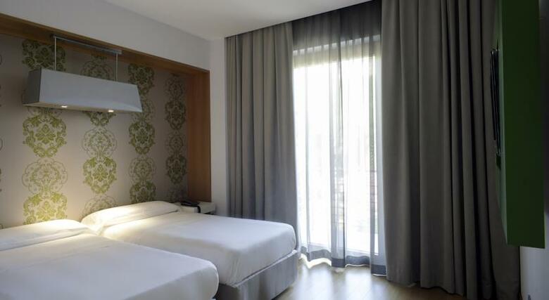 Hotel NH Palermo