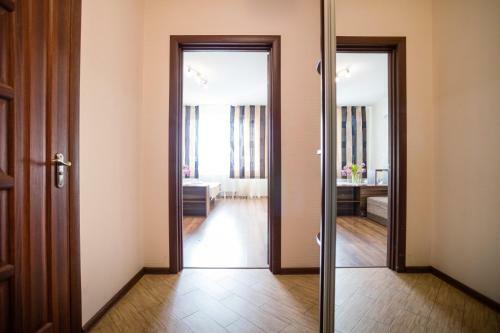 Apartment Near Obolon Metro Station