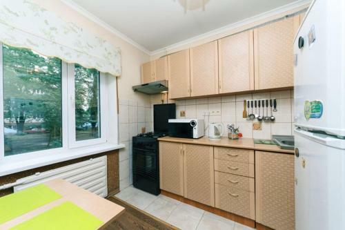 Apartment On Anri Barbyusa 56/2