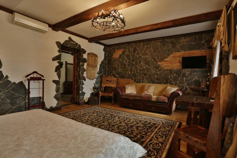 Kiev Hotel Fortetsya Hetmana