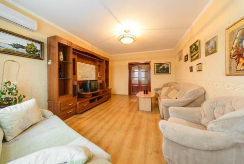 Comfortable Apartment On The Left Bank