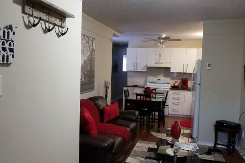 Amazing Property Rentals - 2 Bdrm Apartment #30a