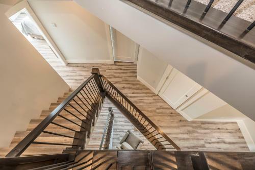 The Lodge On Harrison Lake