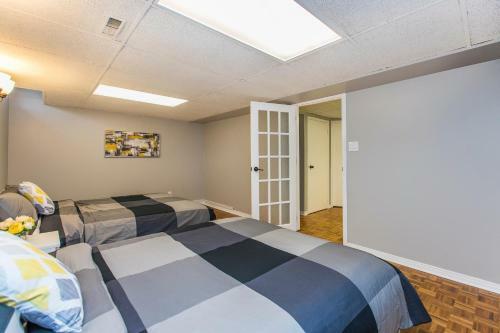 Charming Modern Single Home Near Downtown
