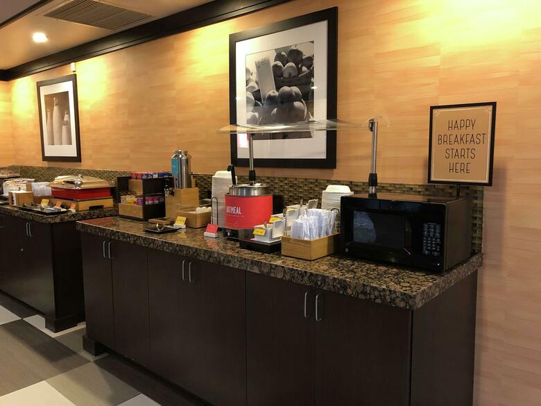 Hotel Hampton Inn And Suites Tulsa Central