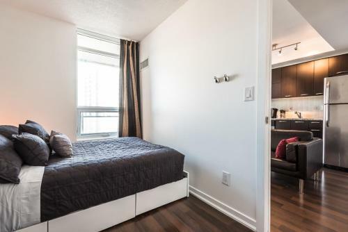 Apartment Near Rogers Centre