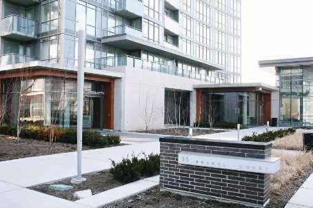 Apartment Near Rogers Centre