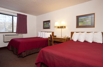 Hotel Super 8 Motel- Brattleboro