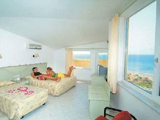 Hotel Asrin Beach