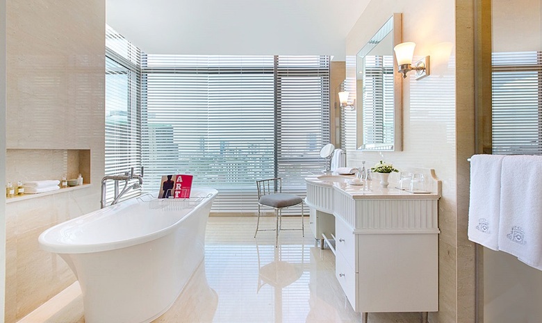 Hotel Oriental Residence Bangkok