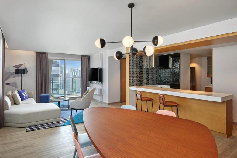 Hotel Aloft (solo Habitaci�n Urbana)