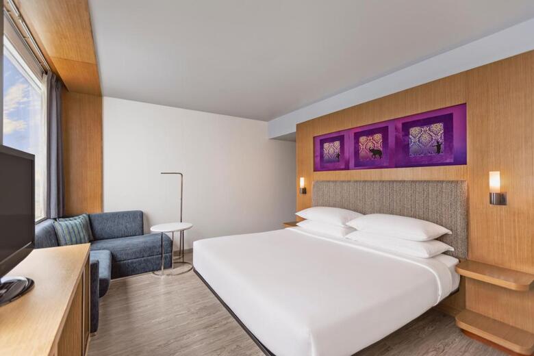 Hotel Aloft (solo Habitaci�n Urbana)