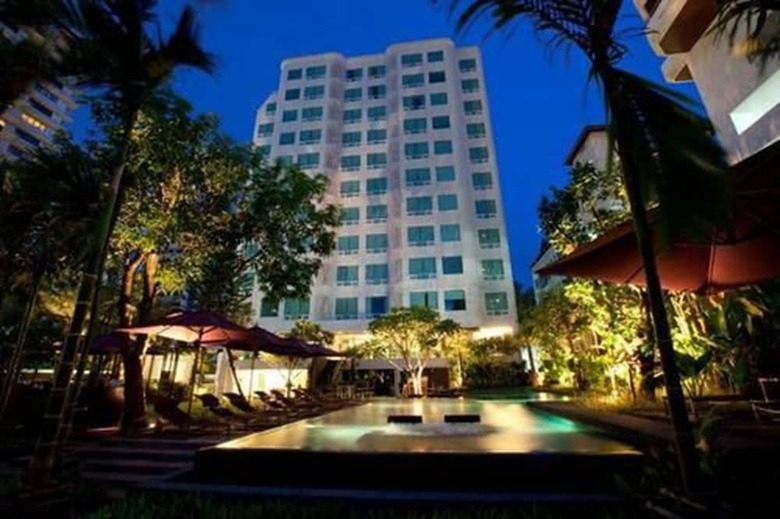 12th Avenue Hotel Bangkok