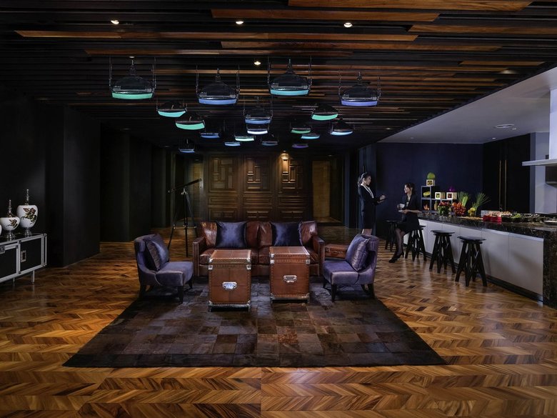 Hotel Sofitel So (so Club)