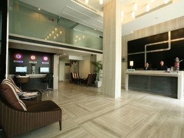 Hotel Unico Premier Metro (premier)