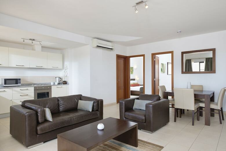 Hotel Melia Tortuga Beach Resort