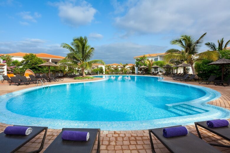 Hotel Melia Tortuga Beach Resort