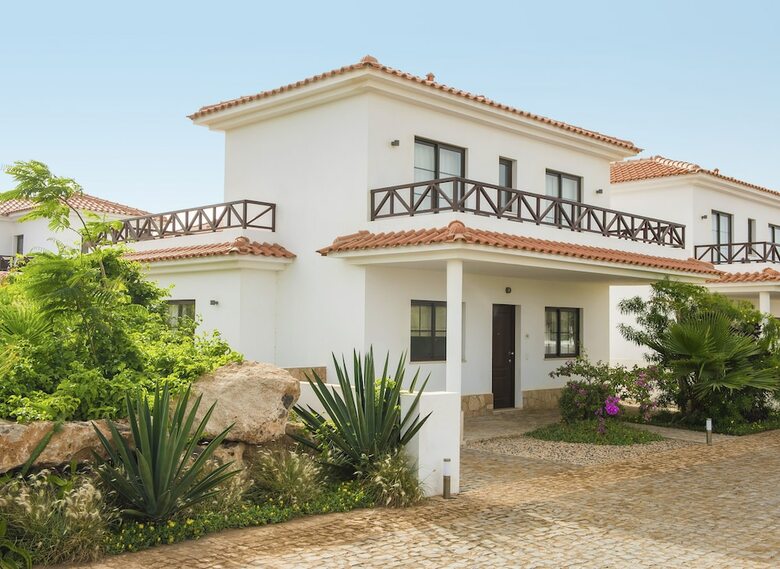 Hotel Melia Tortuga Beach Resort