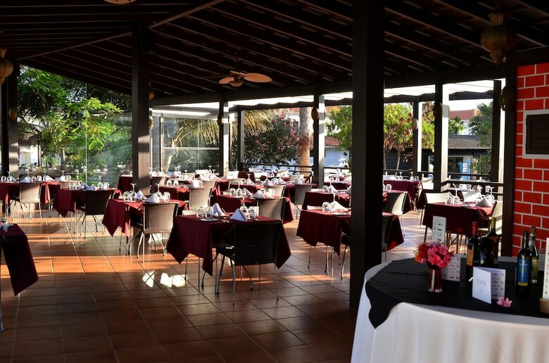 Hotel Melia Tortuga Beach Resort