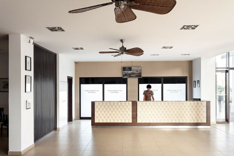 Hotel Melia Tortuga Beach Resort