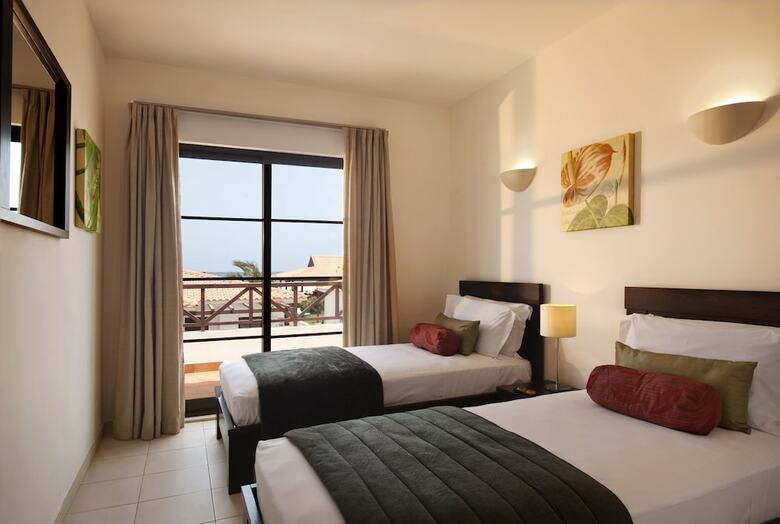 Hotel Melia Tortuga Beach Resort