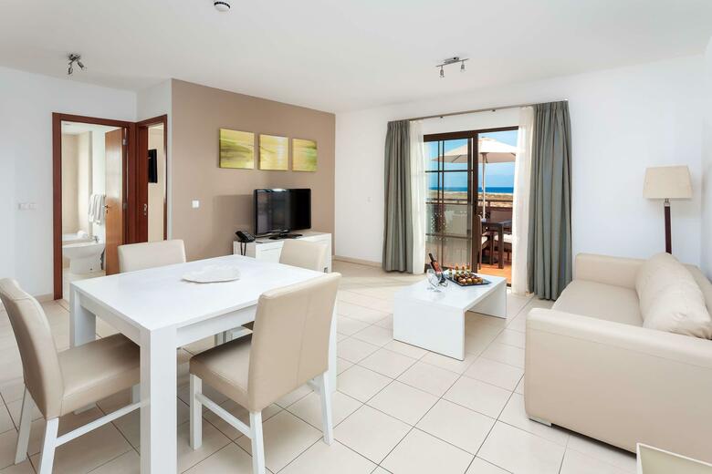 Hotel Melia Tortuga Beach Resort