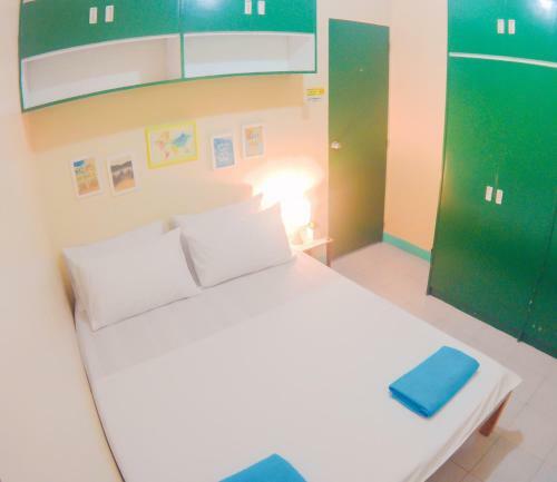 Nomadsmnl Backpackers Homestay