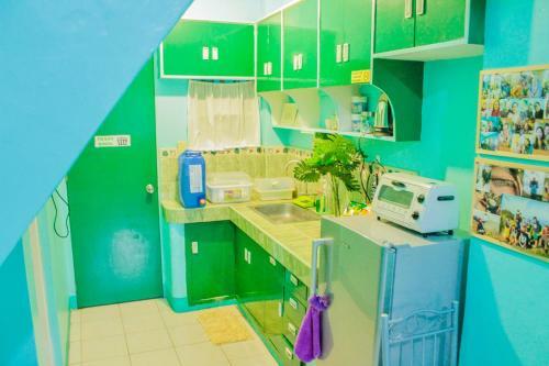 Nomadsmnl Backpackers Homestay