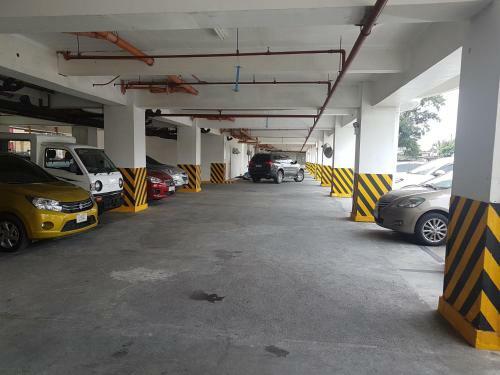 Apartamentos Eam Lake View @ Tagaytay Prime Residences