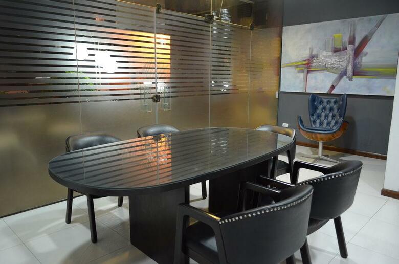 Hotel Toborochi Suites