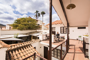 Hotel Hostal Casarte Takubamba