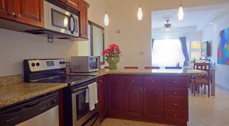 Hotel The Oaks Tamarindo Condominiums
