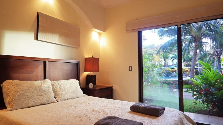 Hotel The Oaks Tamarindo Condominiums