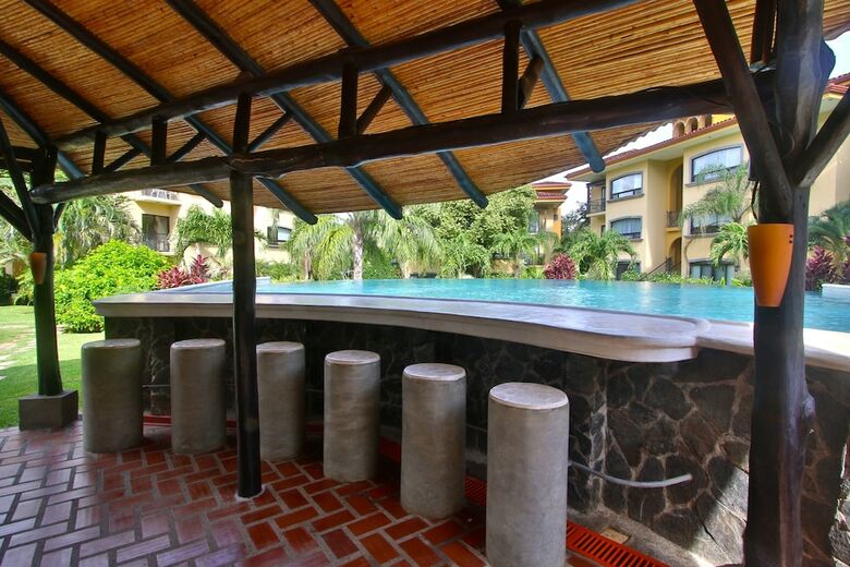 Hotel The Oaks Tamarindo Condominiums