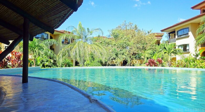 Hotel The Oaks Tamarindo Condominiums