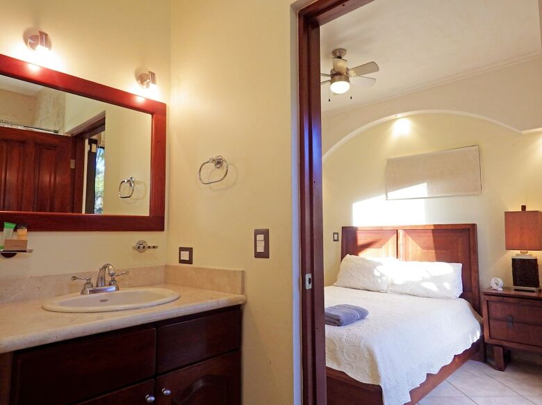 Hotel The Oaks Tamarindo Condominiums