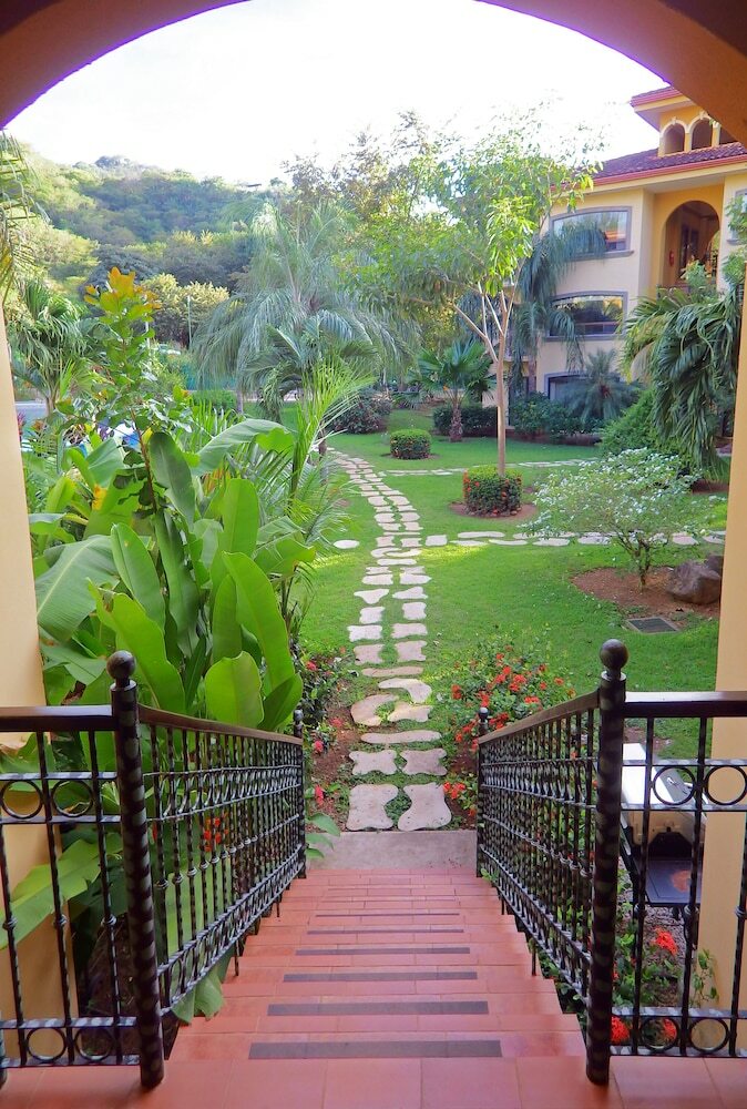 Hotel The Oaks Tamarindo Condominiums