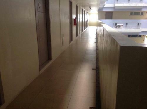 Apartamentos End Unit Condo At Wind By R&m