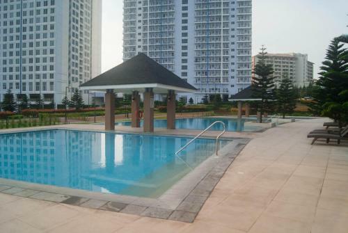 Apartamentos End Unit Condo At Wind By R&m