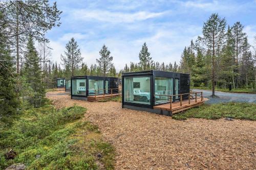 Hotel Iisakki Glass Village