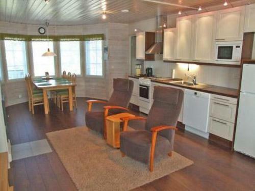 Holiday Home Vuosselinhovi B