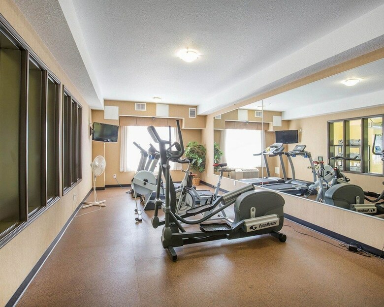Hotel Comfort Inn & Suites