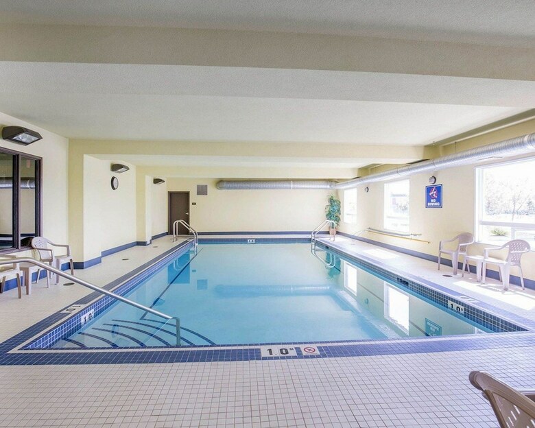 Hotel Comfort Inn & Suites