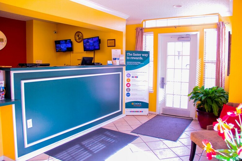 Hotel Suburban Extended Stay