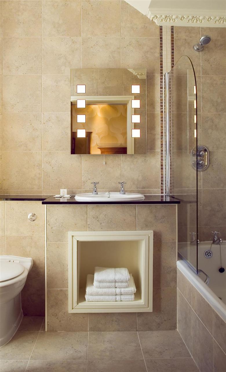 Best Western Feathers Liverpool Hotel