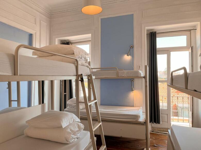 Hotel Hostal Equity Point Lisboa