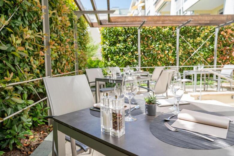 Best Western Premier Hotel Lanzcarre