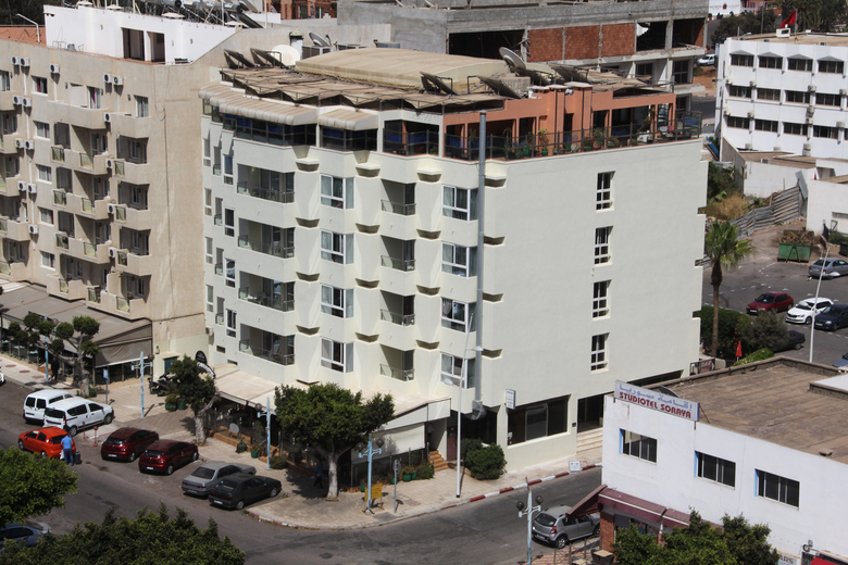 New Farah Hotel