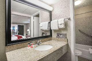 Hotel Quality Inn & Suites