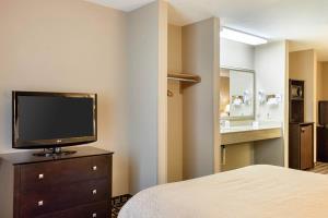 Hotel Quality Inn & Suites